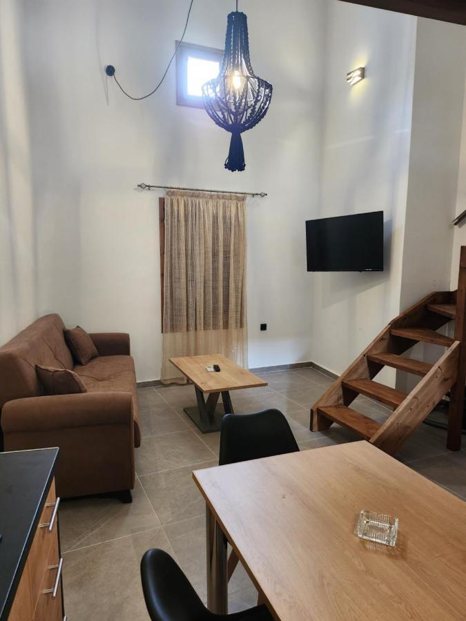 Kastello Apartment Megisti Luaran gambar