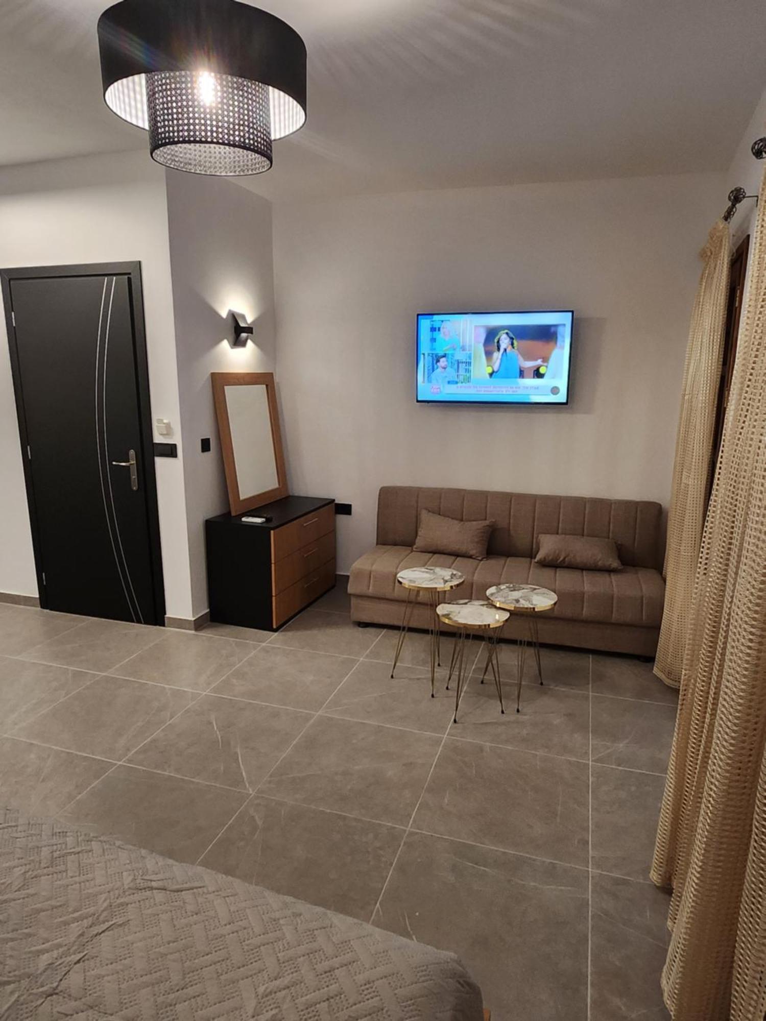 Kastello Apartment Megisti Luaran gambar