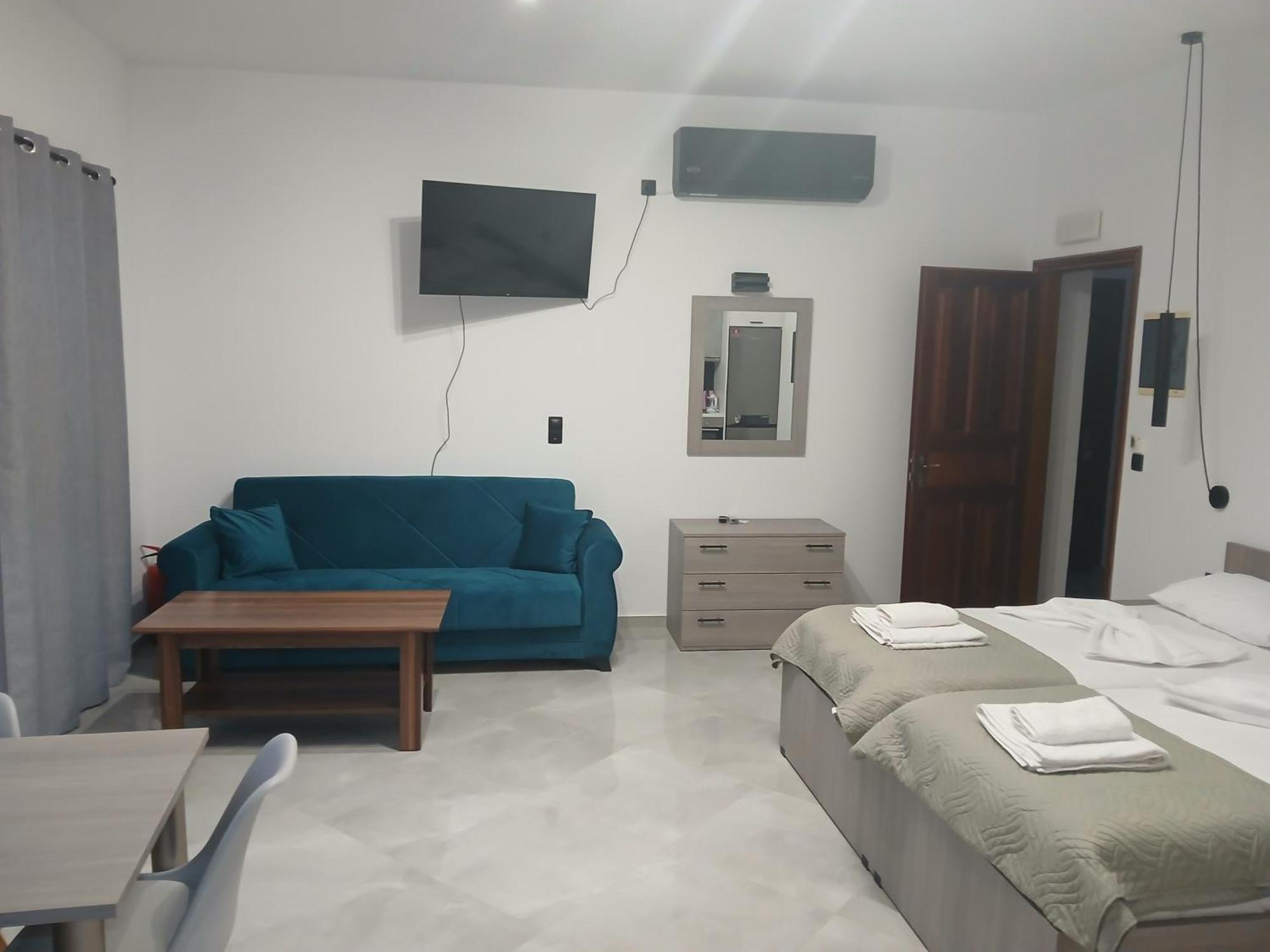 Kastello Apartment Megisti Luaran gambar