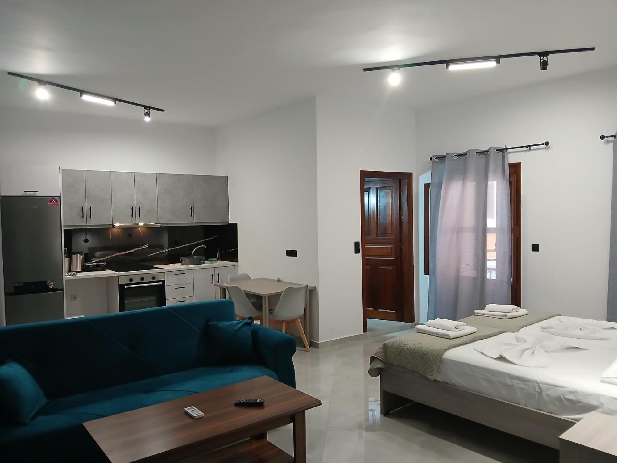 Kastello Apartment Megisti Luaran gambar